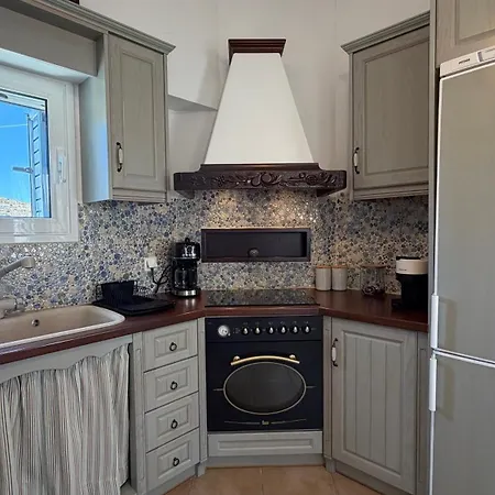 Almira Prassa House Kimolos Σπίτι διακοπών *