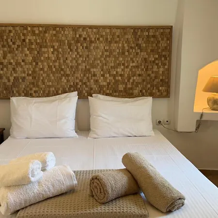 Almira Prassa House Kimolos