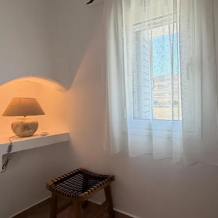 Almira Prassa House Kimolos Prassonisi