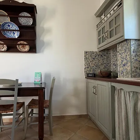 Almira Prassa House Kimolos